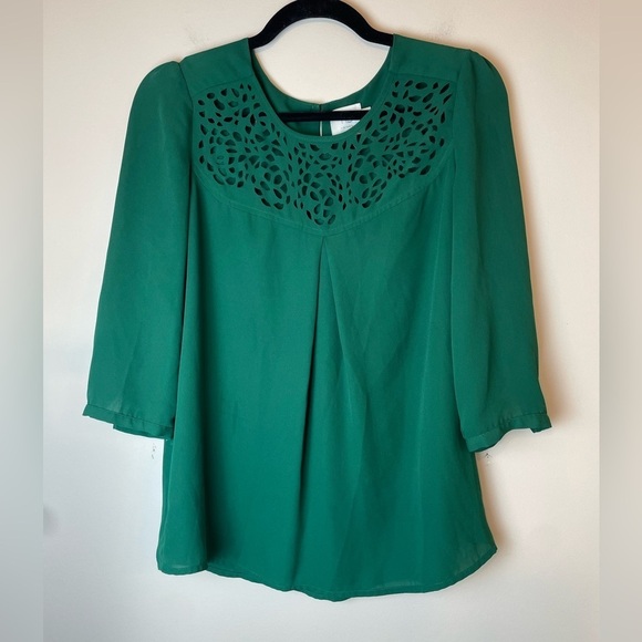 HD in Paris Tops - Anthropologie HD in Paris Cutout 3/4 Sleeve Blouse Green Women’s Size 0